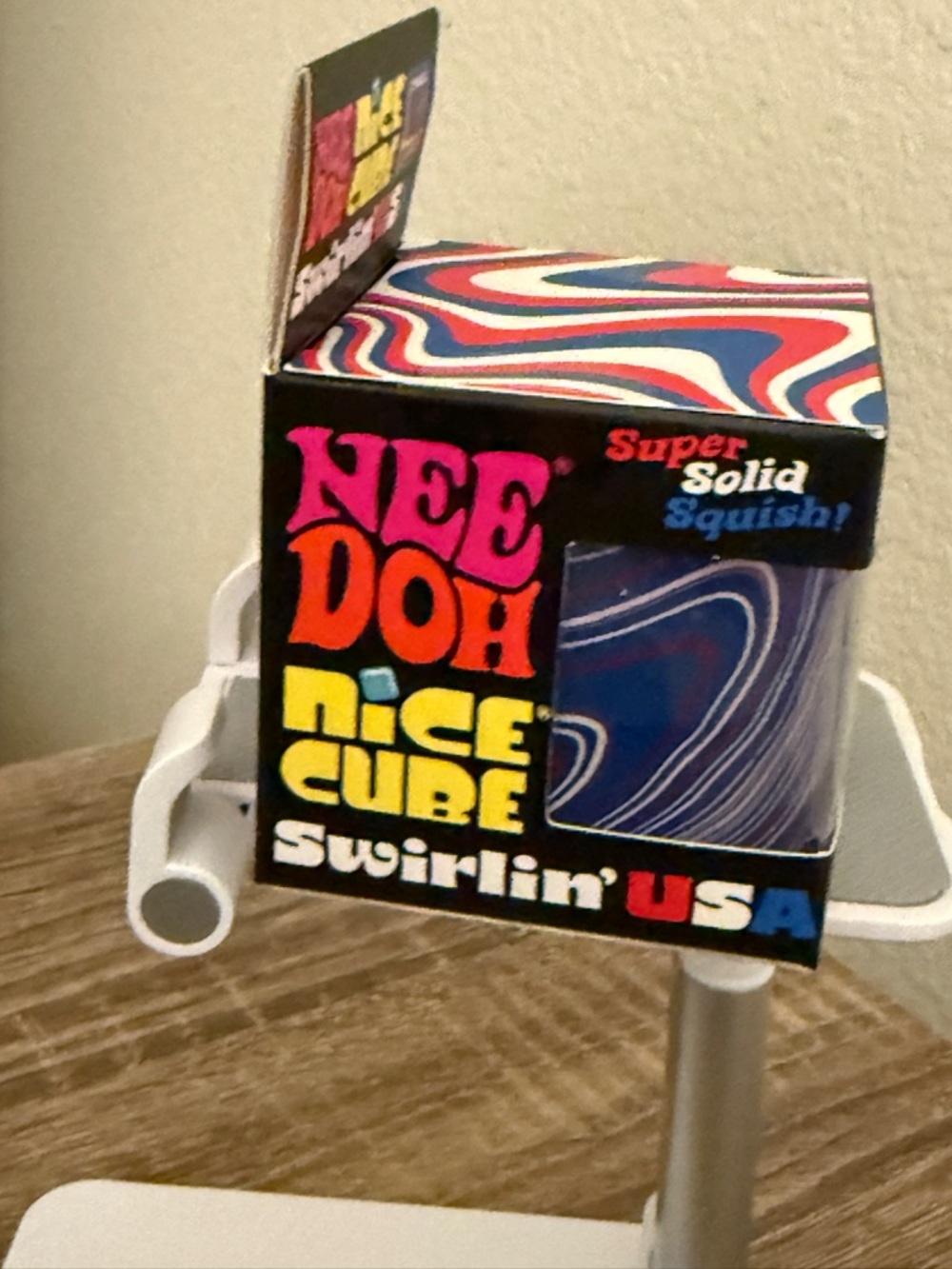 Special Limited Edition NeeDoh Nice Cube Swirlin USA, 1 pc - Picture 2 of 7